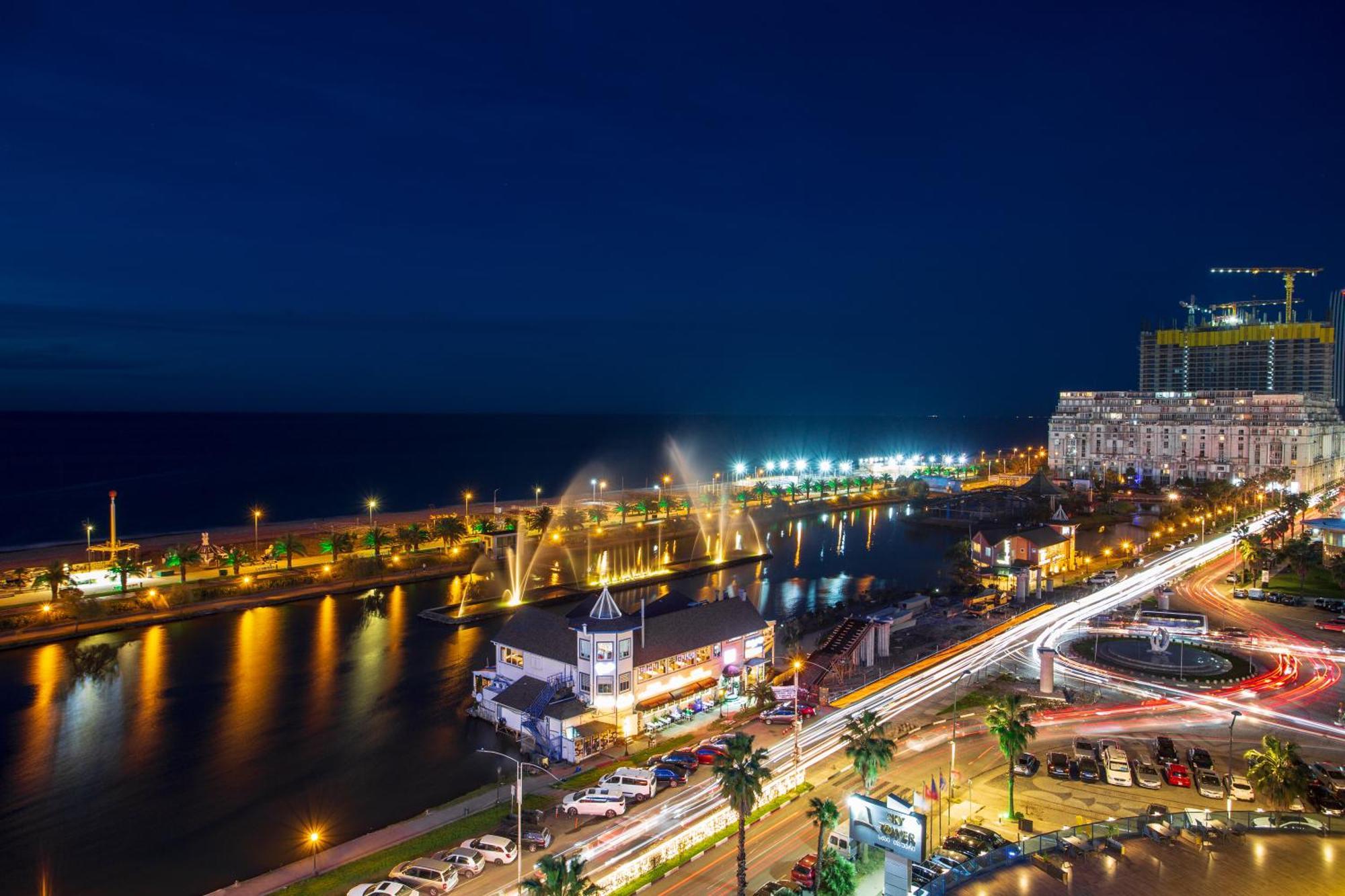 באטומי Orbi City Sea View מראה חיצוני תמונה